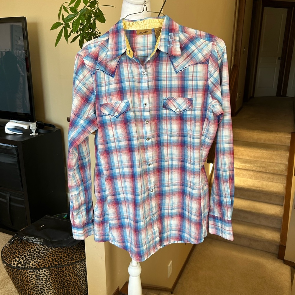 Wrangler Western Red and Blue Plaid Casual Snap button long sleeve Shirt